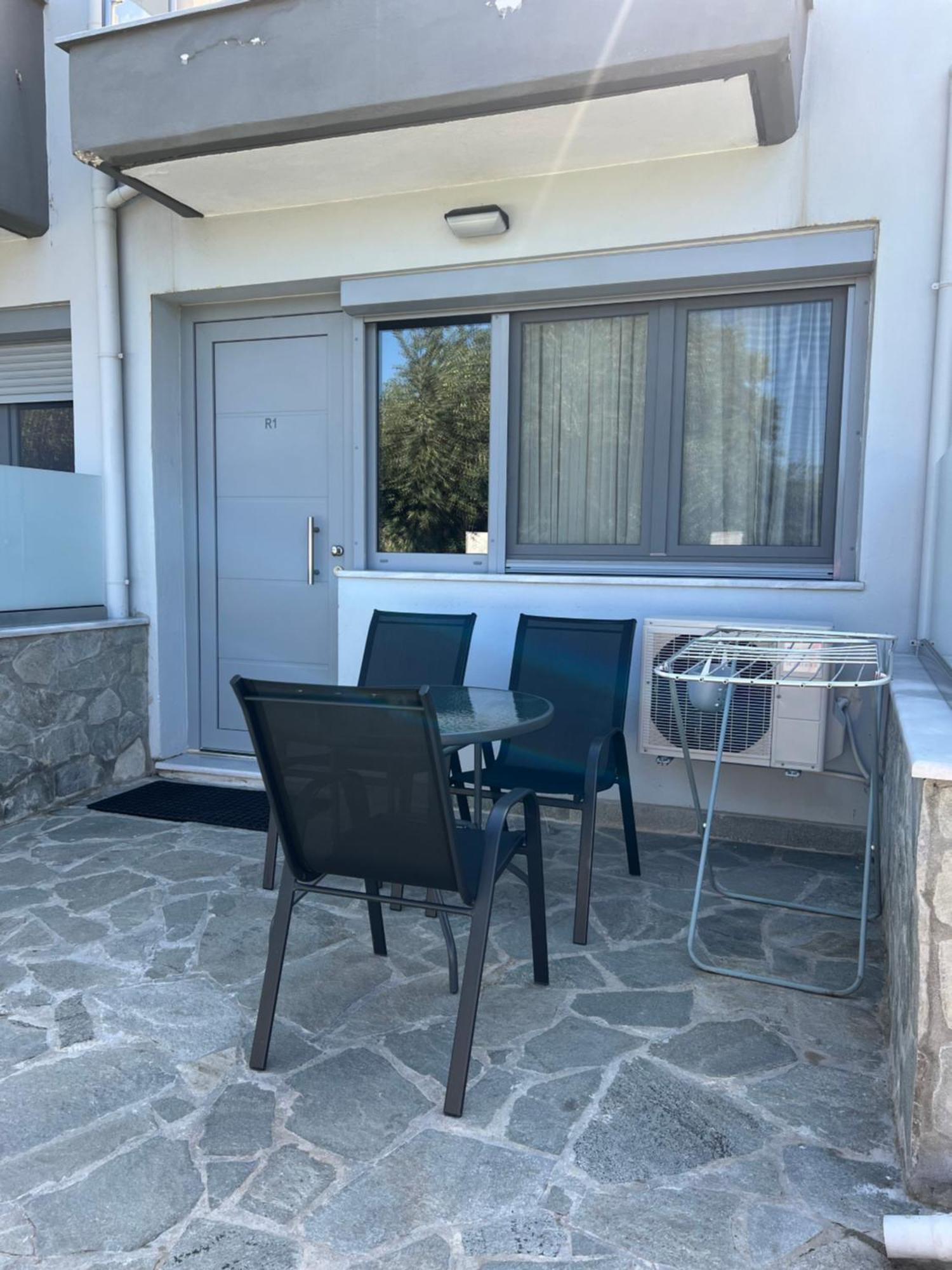 Bivas Apartments لايميناس المظهر الخارجي الصورة